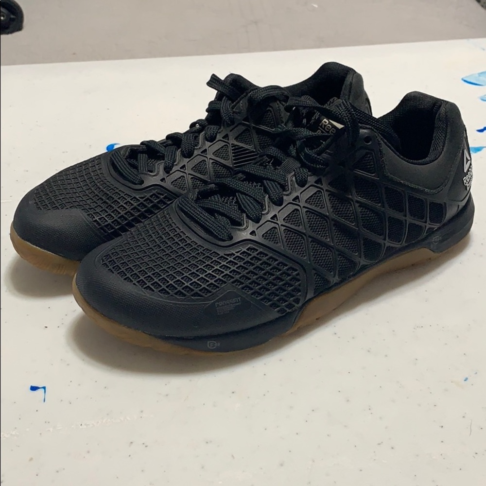 EUC Black Gum Bottom Reebok Nano 4